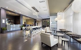 Best Western Premier CHC Airport